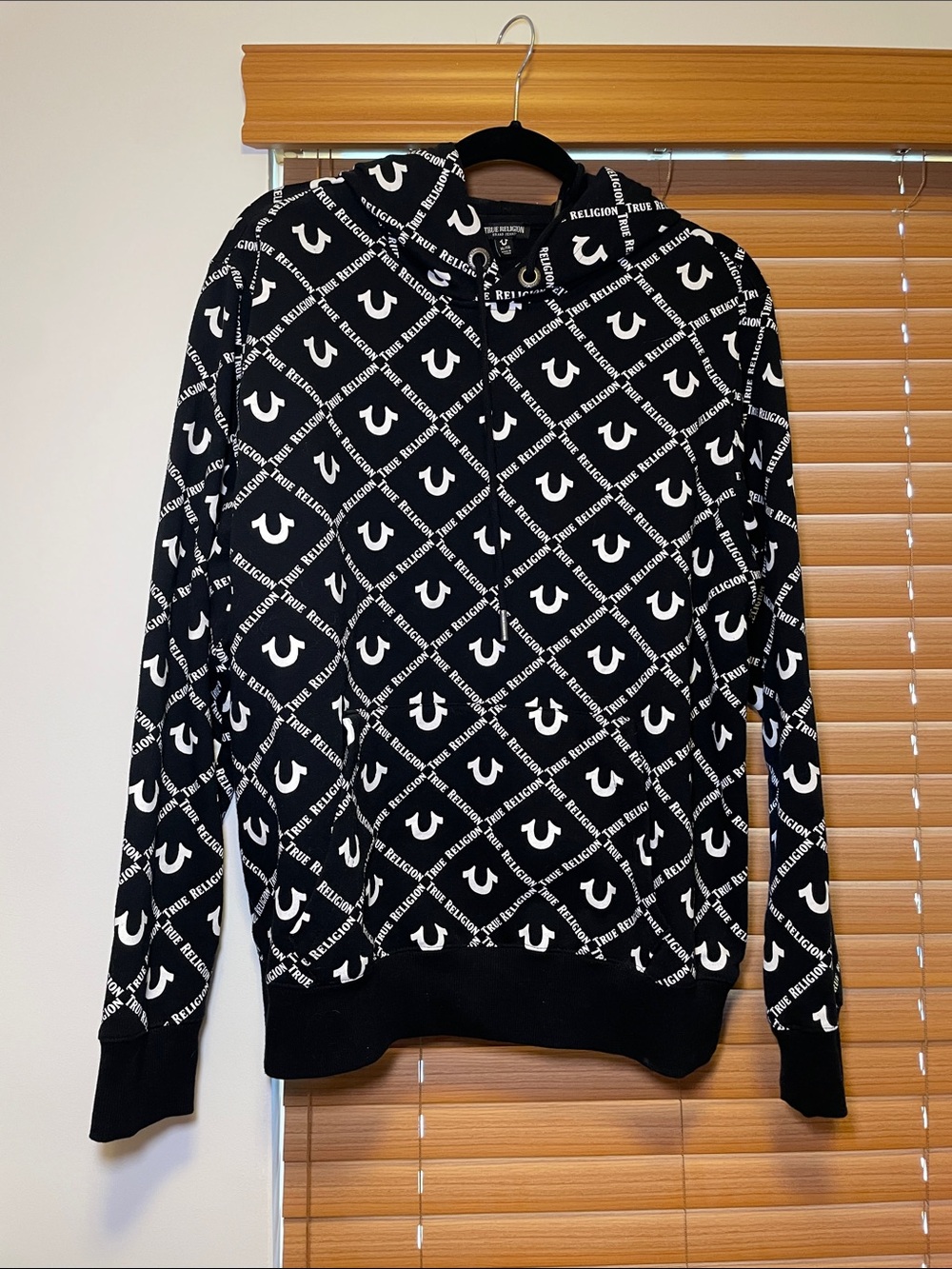 True Religion Black & White Logo Print Men’s Set - Picture 2 of 10